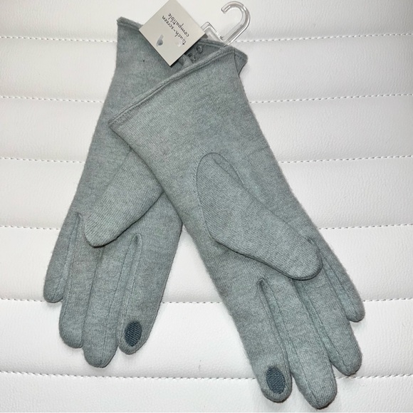 💝Touch Screen Gloves NWT Grayish Light Blue Women’s - Picture 2 of 3